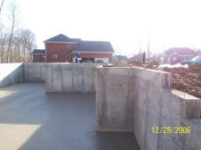 20061228house10.JPG (62068 bytes)