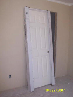 20070422house06.JPG (26273 bytes)