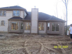 20070422house21.JPG (90557 bytes)