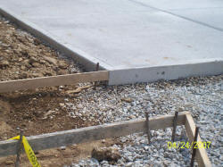 20070422house02.JPG (114250 bytes)