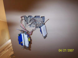 20070427house09.JPG (49677 bytes)