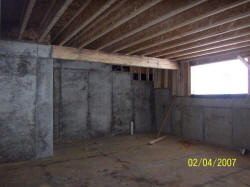 20070203house12.JPG (72666 bytes)