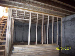 20070203house13.JPG (90390 bytes)